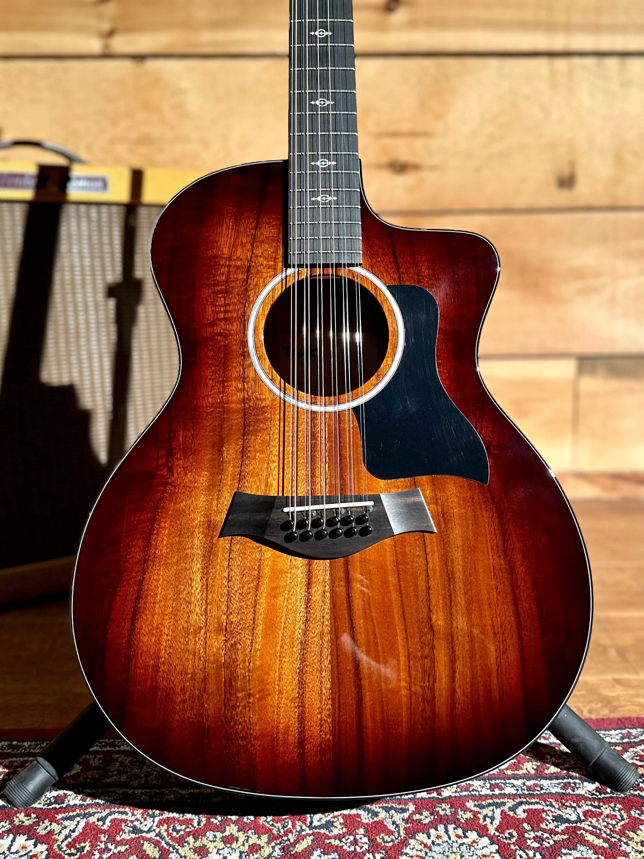 Taylor 264ce-K DLX